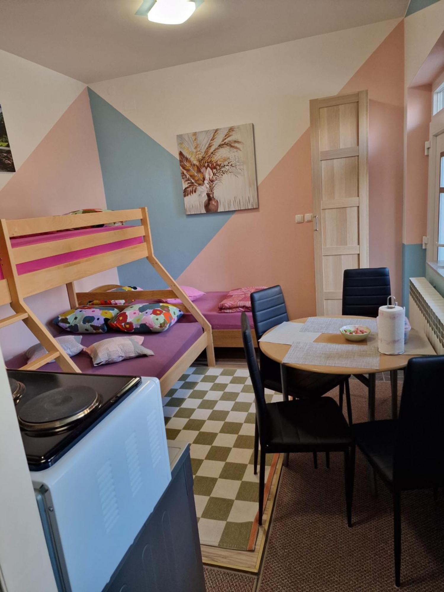 Studio Apartman Lorena Apartment Zagreb Bagian luar foto