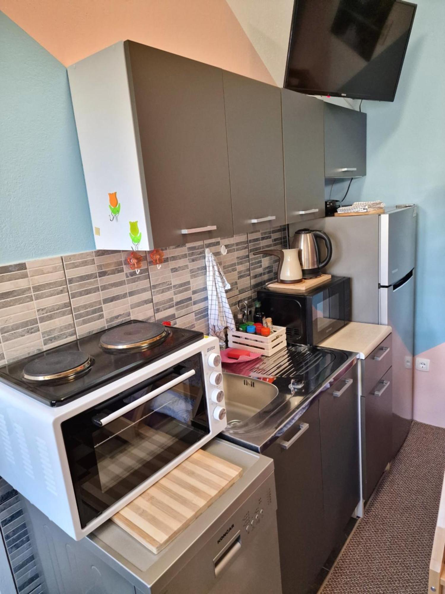 Studio Apartman Lorena Apartment Zagreb Bagian luar foto