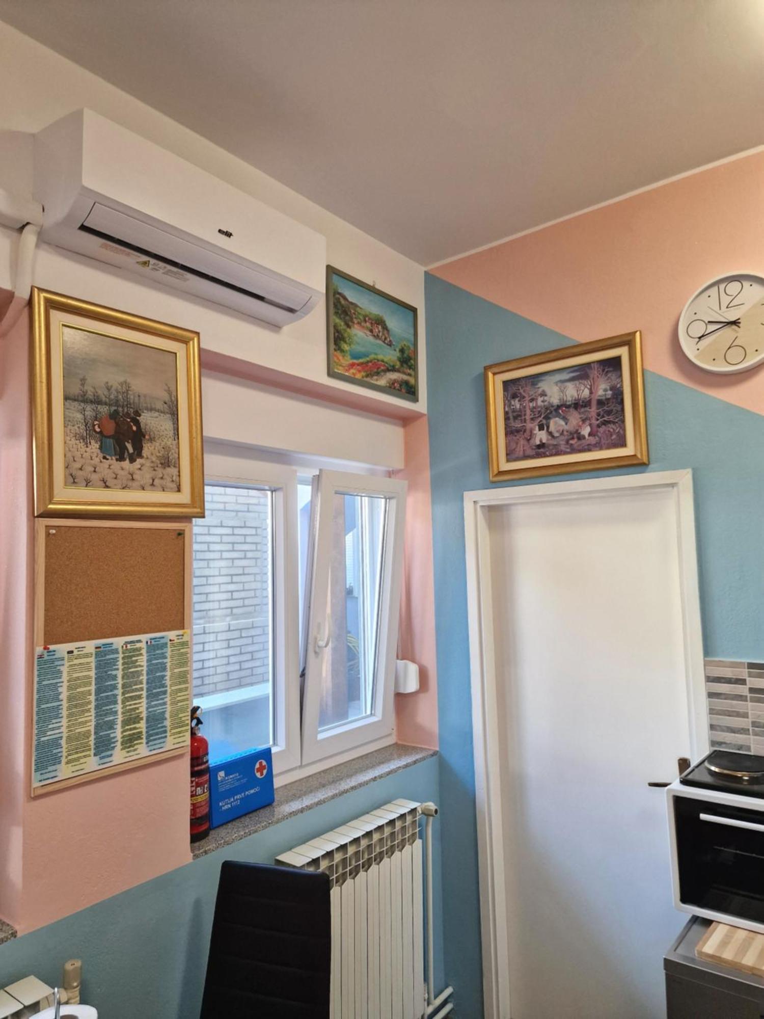 Studio Apartman Lorena Apartment Zagreb Bagian luar foto